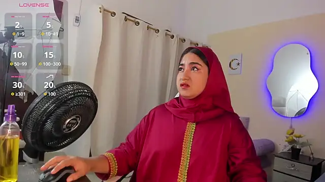 SamiraAwada online show from 04/10/26, 07:07