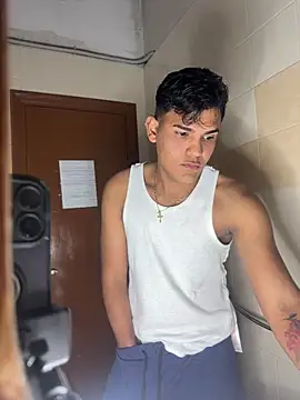 Snapshot of DavShi chatting on 02/04/26, 11:53 DavShi online show from 02/04/26, 11:53