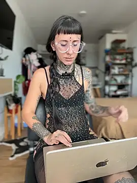 xsadtanas online show from 02/25/26, 04:38