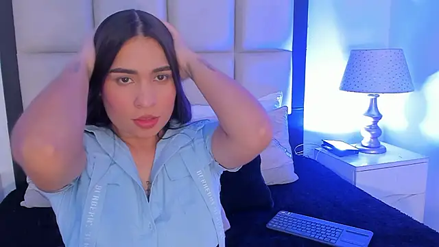 Snapshot of SussyFox chatting on 02/28/26, 08:10 SussyFox online show from 02/28/26, 08:10