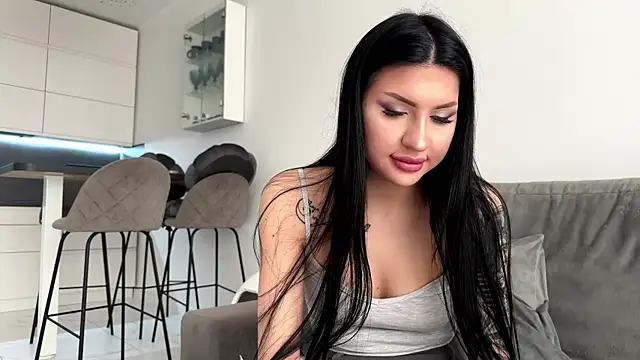 AuraXO online show from 04/20/26, 05:32