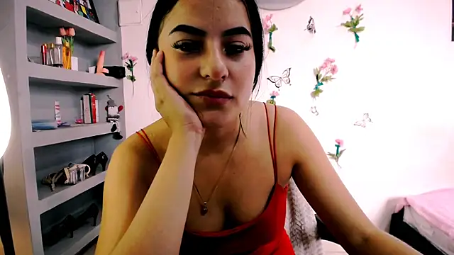 Snapshot of charlotte_petit_ chatting on 02/07/26, 04:54 charlotte petit online show from 02/07/26, 04:54