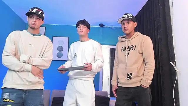 Snapshot of KingOfHeavens_2 chatting on 02/06/26, 05:12 KingOfHeavens 2 online show from 02/06/26, 05:12