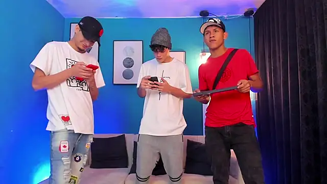 Snapshot of KingOfHeavens_2 chatting on 02/12/26, 06:19 KingOfHeavens 2 online show from 02/12/26, 06:19