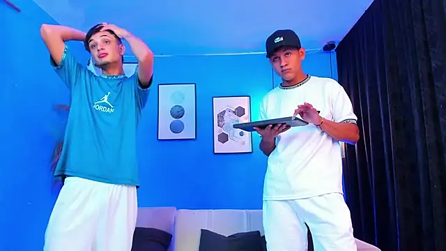 Snapshot of KingOfHeavens_2 chatting on 02/21/26, 03:29 KingOfHeavens 2 online show from 02/21/26, 03:29