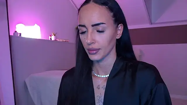 Snapshot of hayleybabe4 chatting on 02/25/26, 09:57 hayleybabe4 online show from 02/25/26, 09:57