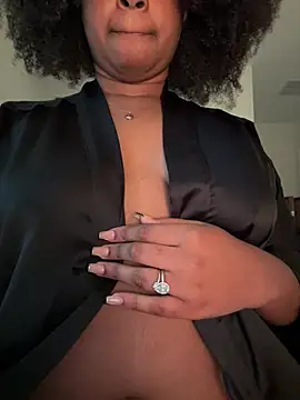 cocoaswretie online show from 02/12/26, 11:44