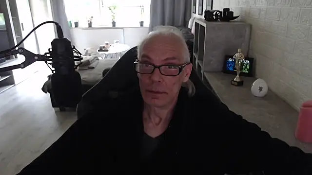 KoelnKoeln online show from 05/10/26, 03:50