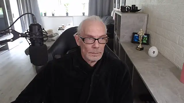 KoelnKoeln online show from 05/14/26, 02:57