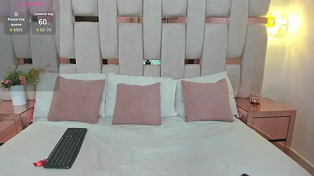  luna rossee  online show from 02/23/26, 09:56