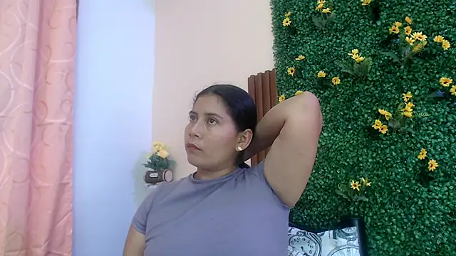 Snapshot of calimasalas2 chatting on 02/21/26, 12:44 calimasalas2 online show from 02/21/26, 12:44