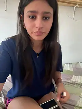 Snapshot of madison90 chatting on 02/02/26, 05:00 madison90 online show from 02/02/26, 05:00