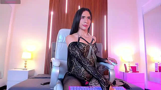 Snapshot of Viannca__ chatting on 06/12/26, 08:24 Viannca online show from 06/12/26, 08:24