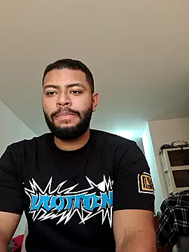 Snapshot of KLEYTON33 chatting on 02/04/26, 09:53 KLEYTON33 online show from 02/04/26, 09:53