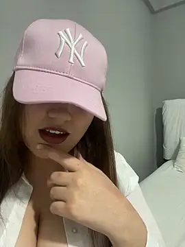 Snapshot of maryam-6 chatting on 02/08/26, 09:51 maryam-6 online show from 02/08/26, 09:51