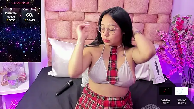 Snapshot of amy_noa chatting on 02/05/26, 12:37 amy noa online show from 02/05/26, 12:37