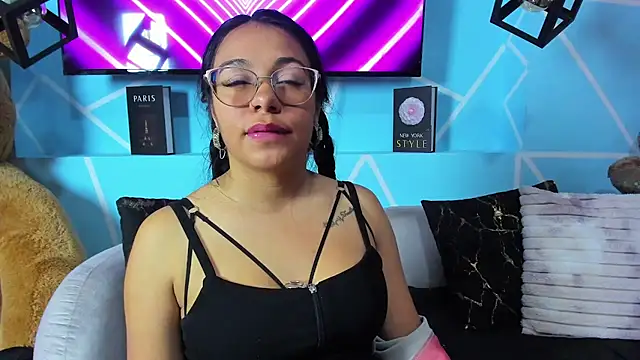 amy noa online show from 06/07/26, 03:43