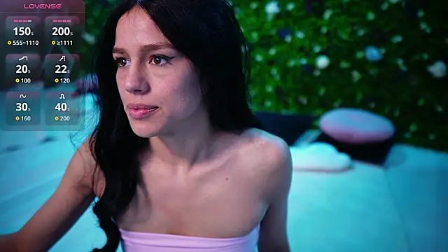 Snapshot of Baby_nico chatting on 02/02/26, 07:34 Baby nico online show from 02/02/26, 07:34