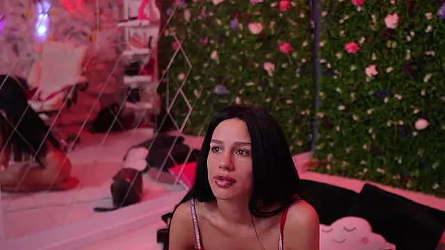 Snapshot of Baby_nico chatting on 02/14/26, 08:49 Baby nico online show from 02/14/26, 08:49