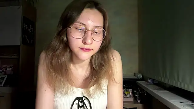 Snapshot of Miaaa_Moon chatting on 05/24/26, 06:24 Miaaa Moon online show from 05/24/26, 06:24
