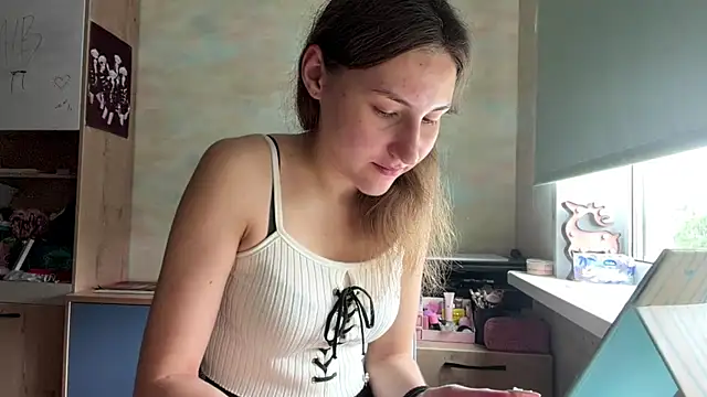 Snapshot of Miaaa_Moon chatting on 07/18/26, 06:50 Miaaa Moon online show from 07/18/26, 06:50