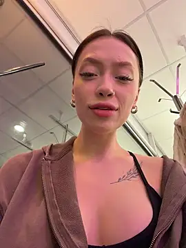 Snapshot of CityLynx chatting on 02/01/26, 03:43 CityLynx online show from 02/01/26, 03:43