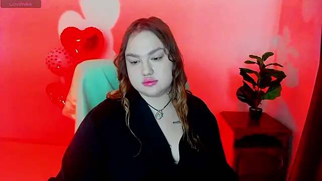 Snapshot of Sofiawetsweet chatting on 02/12/26, 07:14 Sofiawetsweet online show from 02/12/26, 07:14