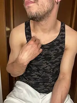 alessand180521 online show from 02/15/26, 03:20