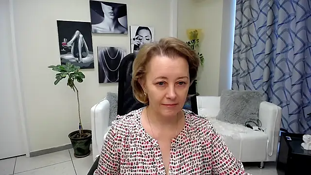 MONA W online show from 02/08/26, 06:28