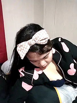 Zyramae 25 online show from 03/20/26, 06:02