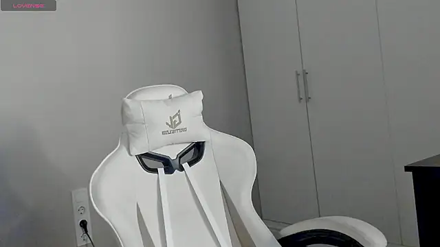 Leah Castro online show from 02/06/26, 02:49