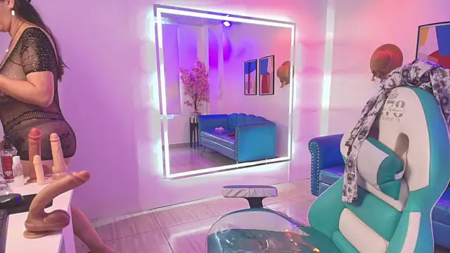 Madame scarlett online show from 04/23/26, 11:42