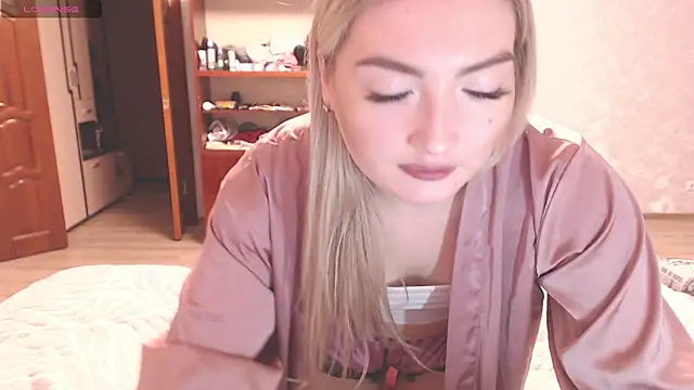 Snapshot of MiraRoy chatting on 02/10/26, 03:38 MiraRoy online show from 02/10/26, 03:38