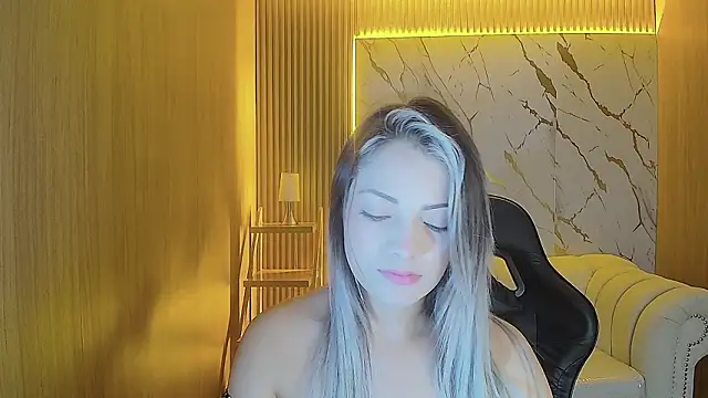 Snapshot of sofia_nova_tf chatting on 02/07/26, 01:37 sofia nova tf online show from 02/07/26, 01:37