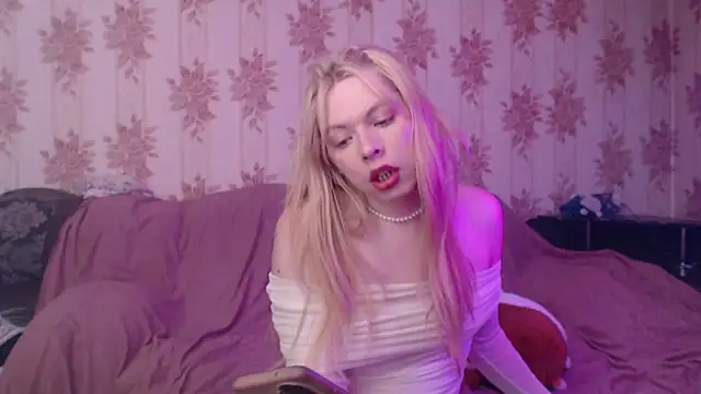 Cutie Bambi online show from 02/10/26, 11:03