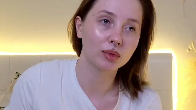 Snapshot of CandiceKingzzz chatting on 02/22/26, 03:43 CandiceKingzzz online show from 02/22/26, 03:43