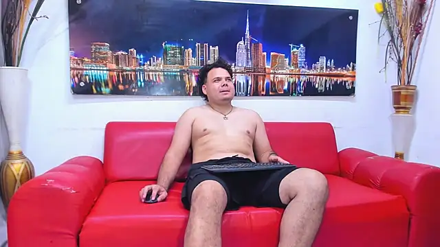 Snapshot of Latin_Machine2000 chatting on 02/25/26, 03:10 Latin Machine2000 online show from 02/25/26, 03:10