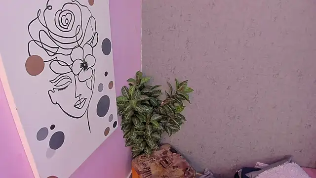 lil miia online show from 05/05/26, 07:11