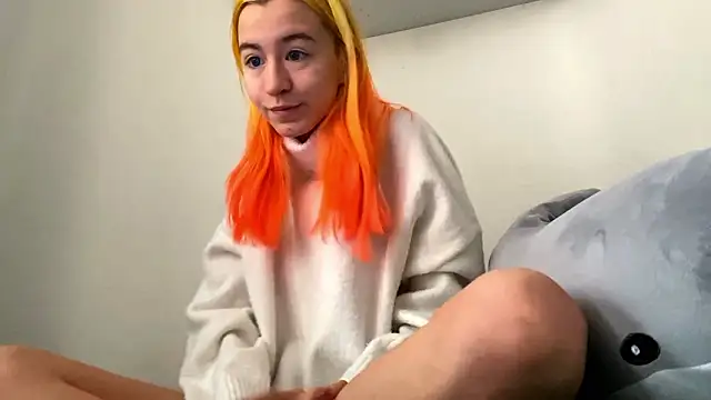 Snapshot of EmilyHein chatting on 02/07/26, 07:01 EmilyHein online show from 02/07/26, 07:01