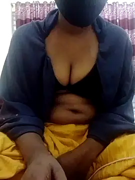 Snapshot of Toma7890 chatting on 02/13/26, 08:27 Toma7890 online show from 02/13/26, 08:27