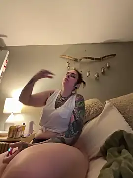 Snapshot of Sexysanka chatting on 03/02/26, 07:37 Sexysanka online show from 03/02/26, 07:37