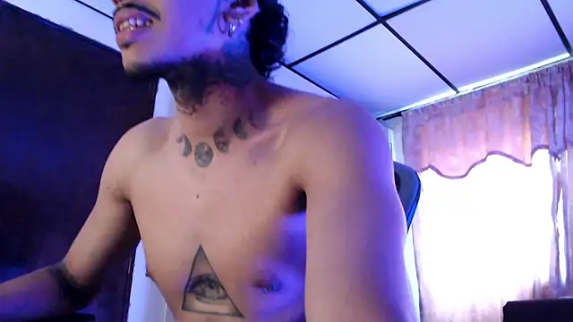 D3v1L88 online show from 04/15/26, 07:58