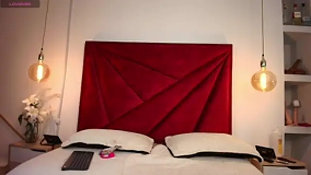 NahomiRoss online show from 04/22/26, 12:50