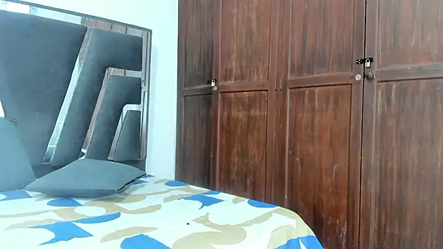 Sophiia88 online show from 03/19/26, 12:53