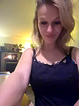 Couple-Kiwii-Orchidee-Boy online show from 03/02/26, 09:43