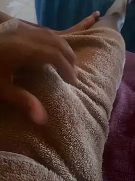 gpauzudo18 online show from 04/15/26, 06:15