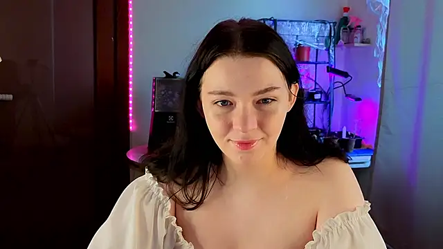 Snapshot of Doll_lira chatting on 02/04/26, 11:27 Doll lira online show from 02/04/26, 11:27