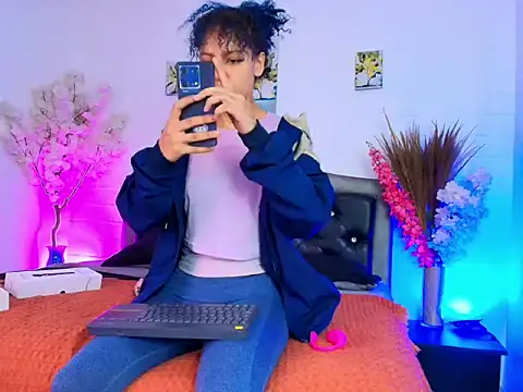 HannahBlue  online show from 02/10/26, 12:20