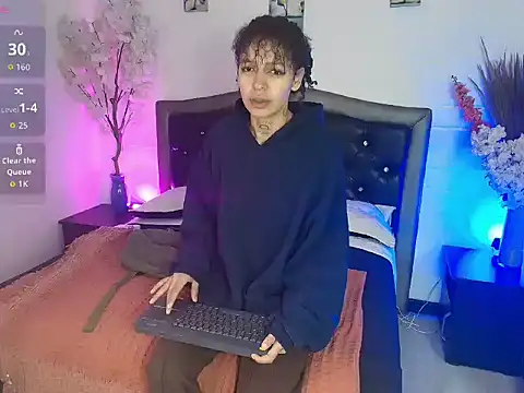 HannahBlue  online show from 02/17/26, 12:23