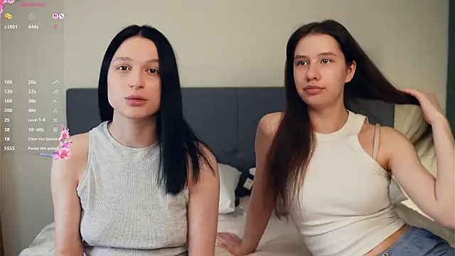 Snapshot of ZofiaSoshnik chatting on 02/02/26, 07:07 ZofiaSoshnik online show from 02/02/26, 07:07